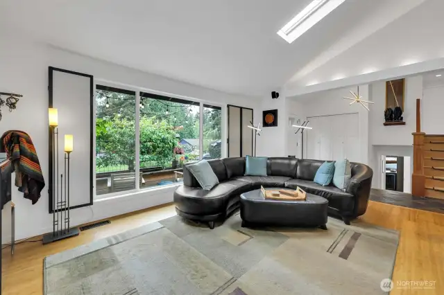 Bamboo flooring. *** Smart switches throughout.