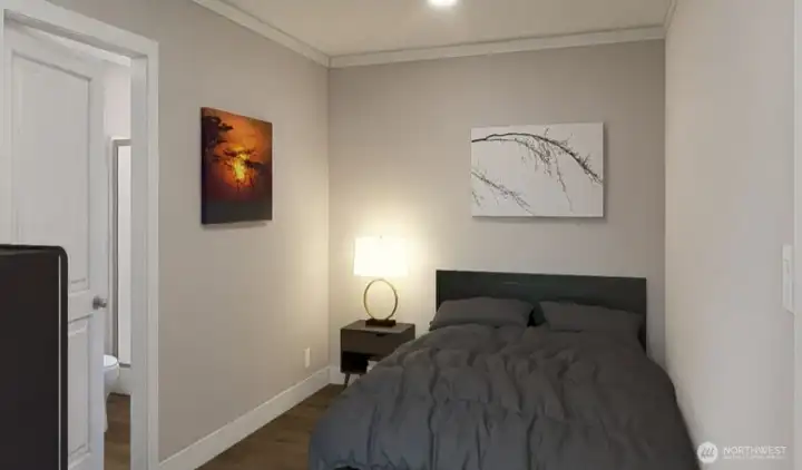 Primary Bed with Ensuite bathroom