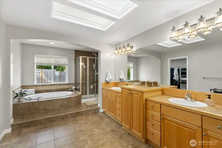 Dual Vanity & Soaking Tun In Primary