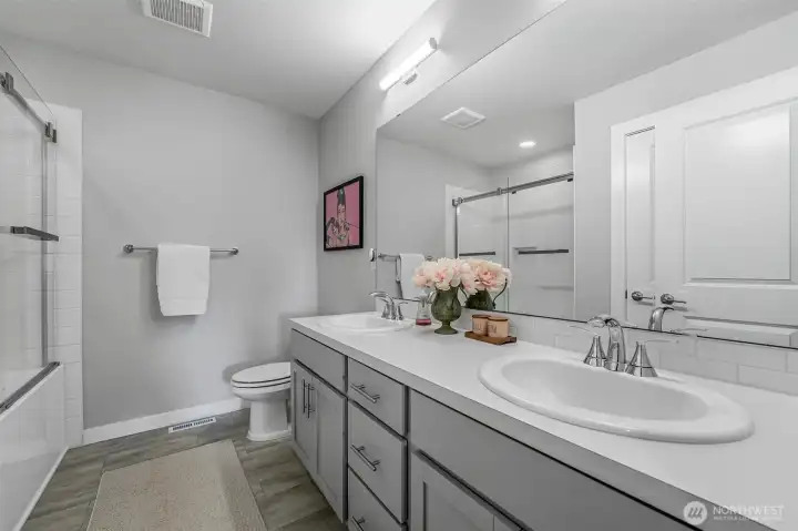 Full Bathroom 2nd floor