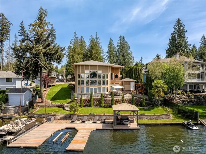 Welcome to Lake Tapps waterfront.
