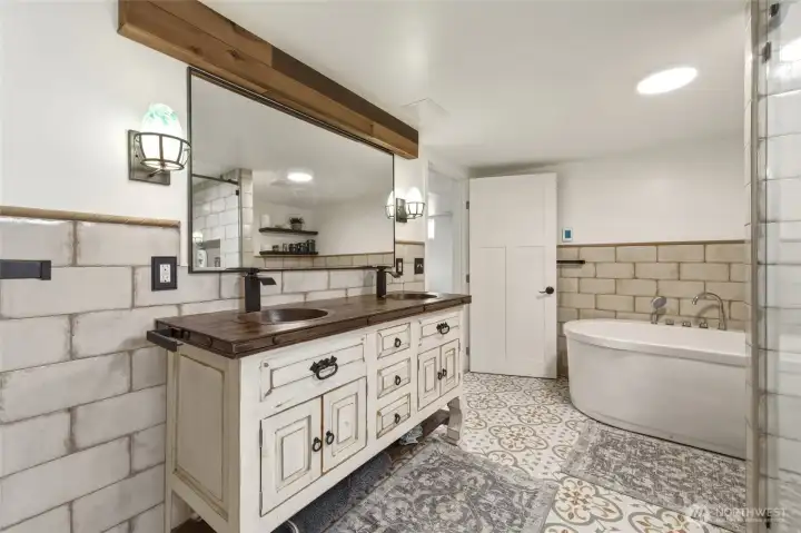 Primary Ensuite