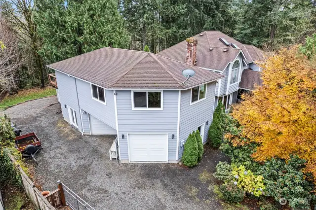 A massive detached shop is such an amazing perk to this home. It provides ample space for extra vechicles, tools, boats, and other toys, while the upstairs 1006 sq. ft. bonus room can be enjoyed as office space, a game room, studio, or private retreat away from the daily hustle and bustle.