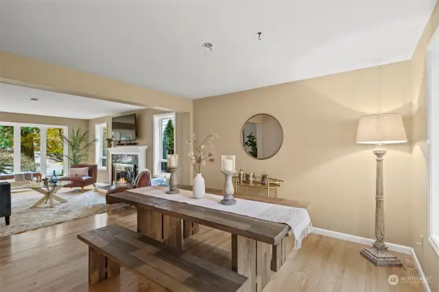 The dining room also enjoys hardwood flooring.