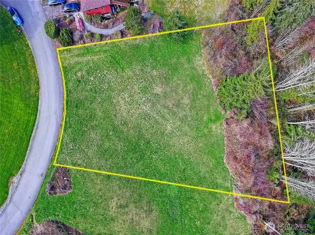 Lot Lines are Estimates for Reference. Buyer to Verify.