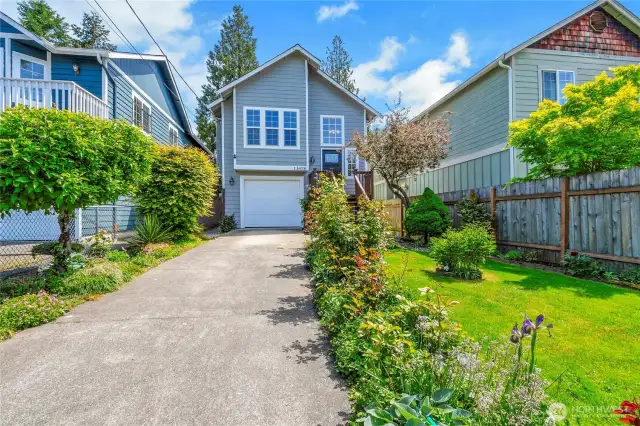 Welcome to 13418 6th Ave SW