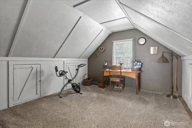 Upstairs bedroom/office.