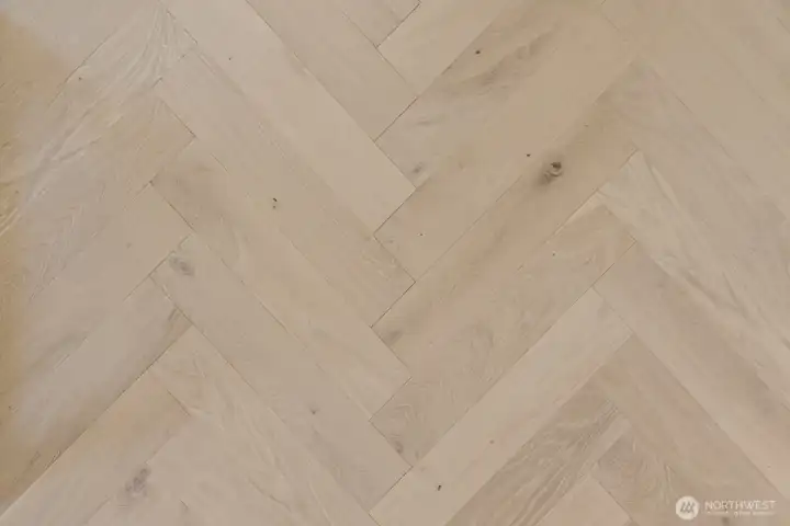 White oak herringbone floors - Elevated and timeless