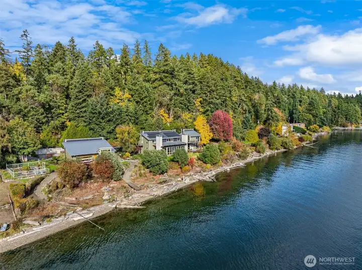 The shy-acre waterfront property has access to Blakely Harbor Park, Fort Ward, and miles of south end trails.