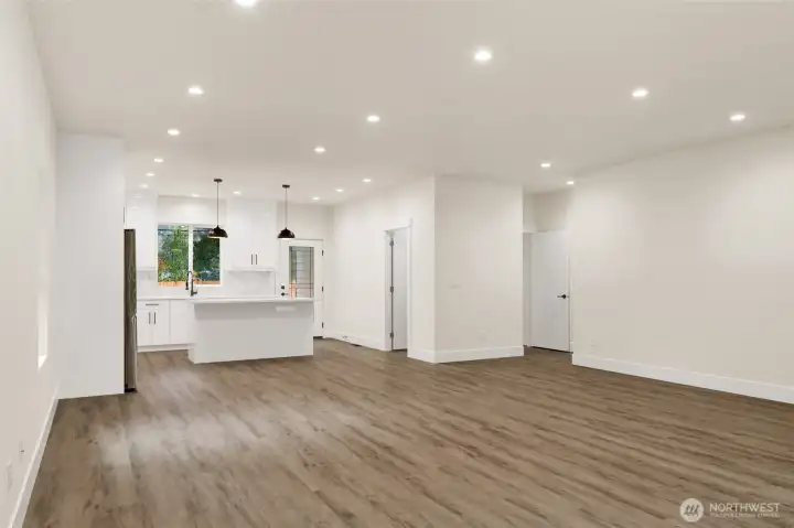 Great Floor Plant to Entertain or Just to Hangout with Family