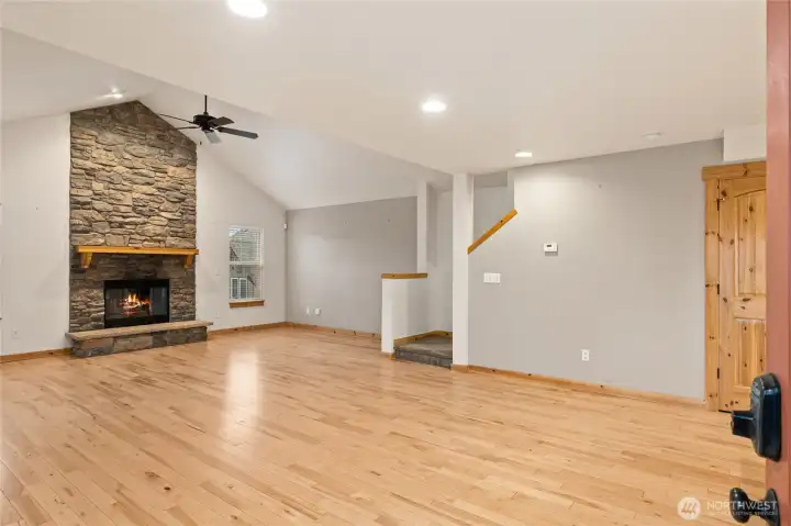 Warm up by the inviting wood-burning fireplace, creating a true cabin-style ambiance.