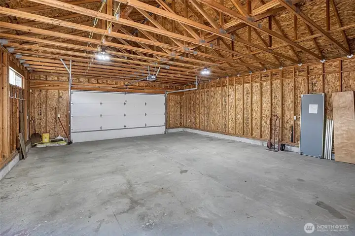 Large 780SF Shop