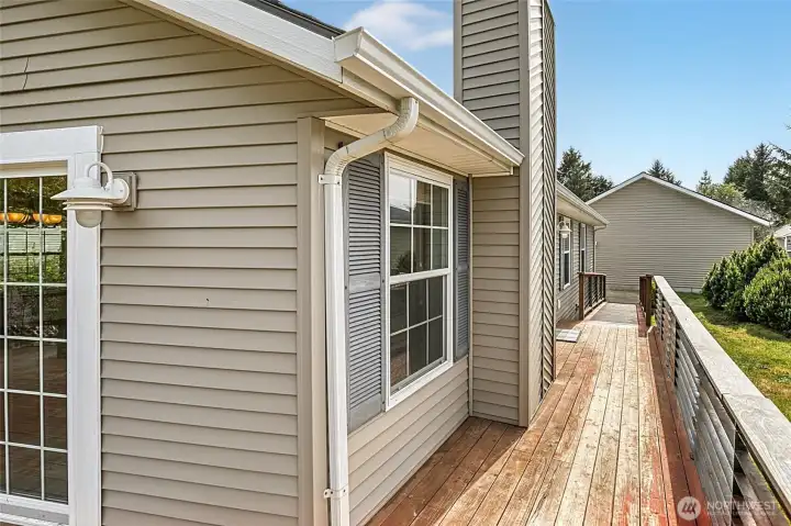 Wrap Around Deck