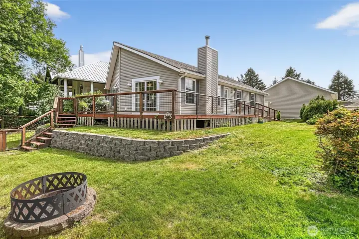 Ample Yard for Gardening, Relaxing & Entertaining