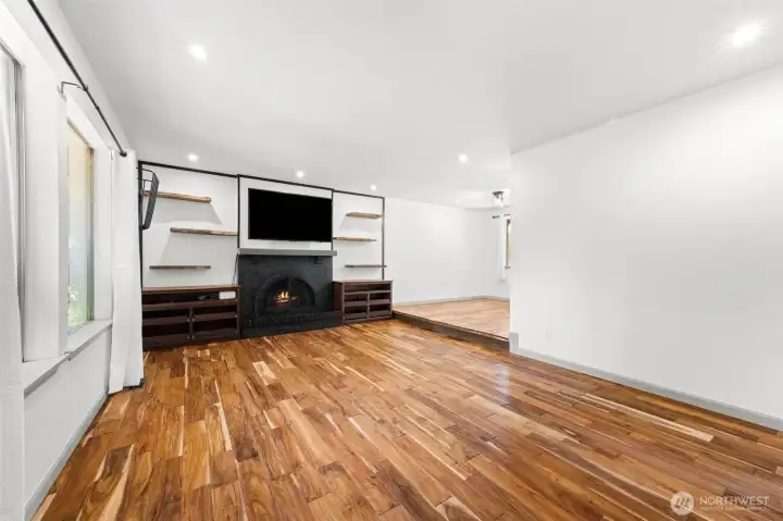 Living Room with fireplace and built-ins