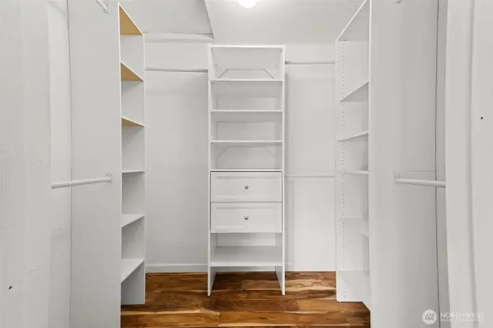 Primary walk-in Closet