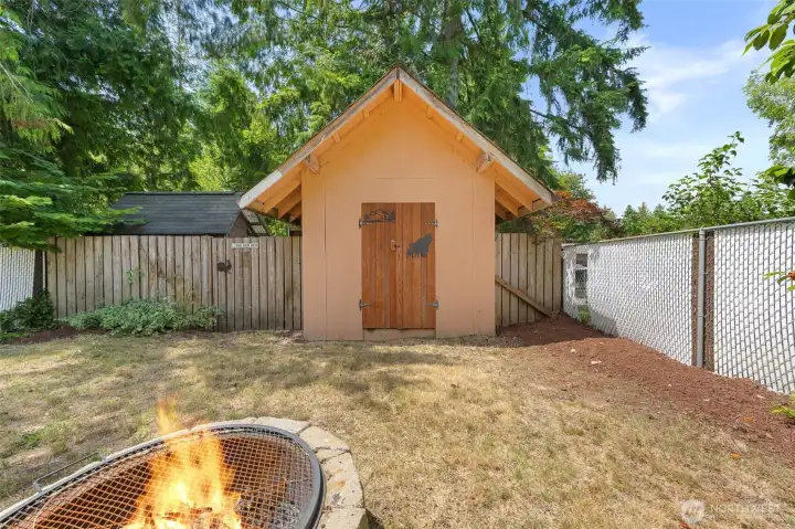 Shed with chicken coop