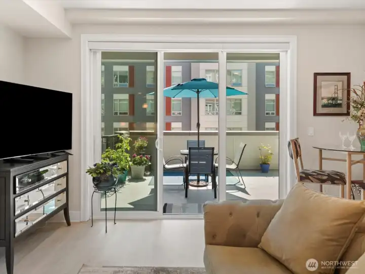 Full height slider brings the outside in and visa-versa Full height slider brings the outside in and visa-versa