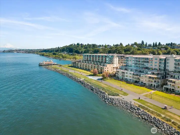 Baker is the closest condo building on the right. Baker is the closest condo building on the right.