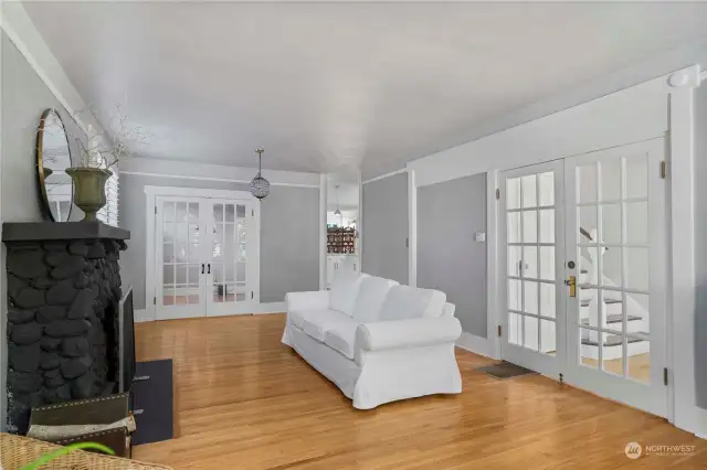 Living room with fireplace