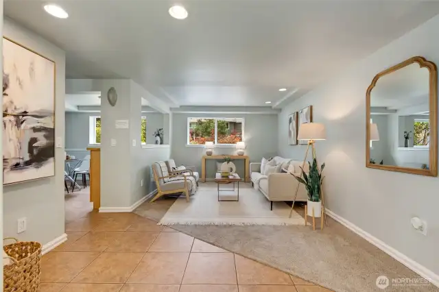 Lower level family room & entry