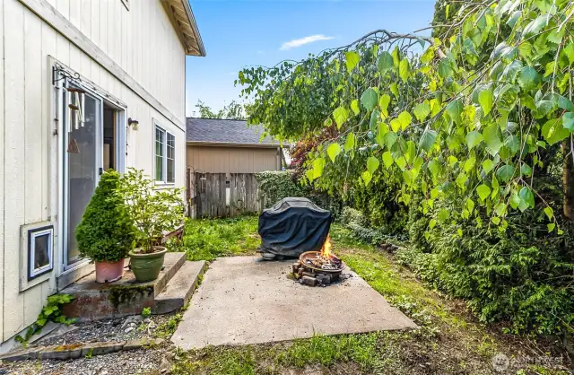 Fully fenced back yard