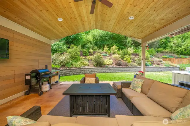 Step out back to find a backyard that is PERFECT for the upcoming summer!