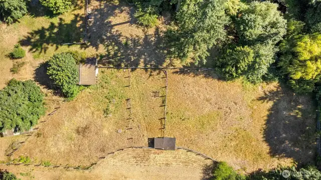 Overhead shot of the barn (top L), chicken coop (far L) and 2 fields