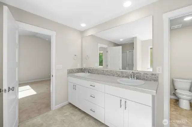 ***Floor plans may vary from actual home constructed. Features, elevation, materials, dimensions and layout are all subject to change without notice.****