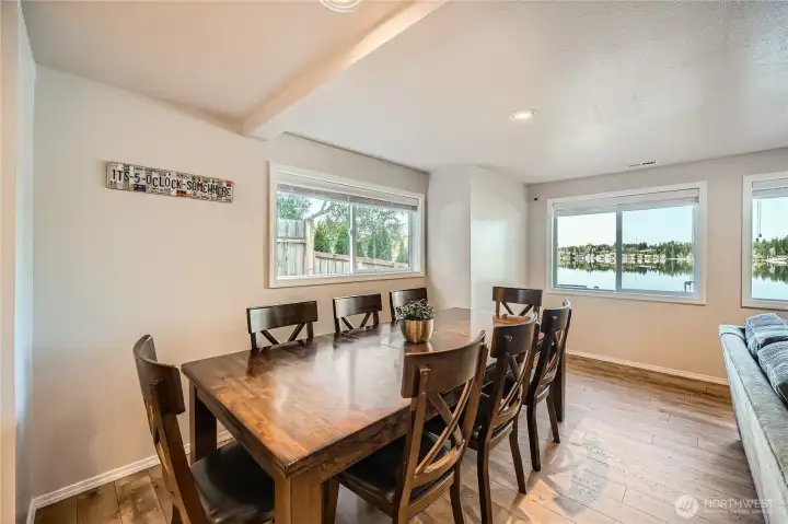 Indoor dining area easily hosts 8 people. Outdoor can host many more.