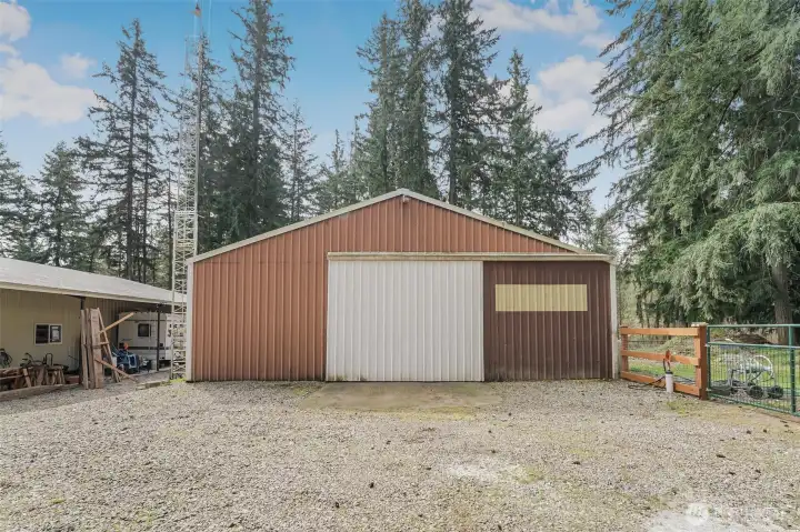 8 stall barn