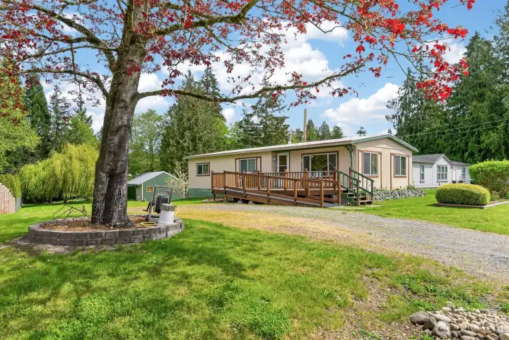 Easy access to shopping, dining, and I-5 while enjoying country living.