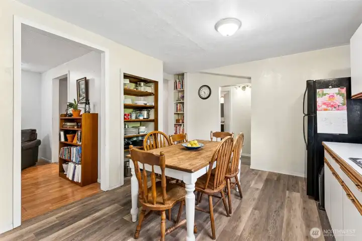 Eating area in kitchen
