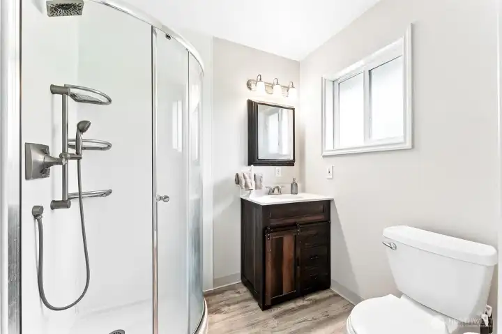 Upstairs 3/4 Bath