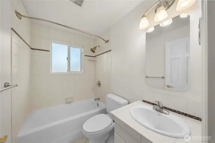 Unit 3 updated bathroom