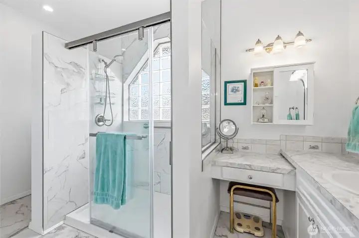 Primary shower Primary shower