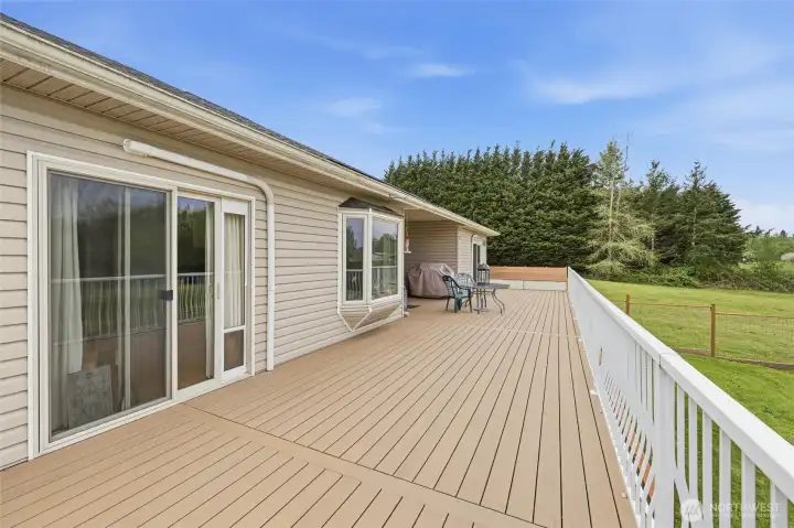 Full-length deck Full-length deck