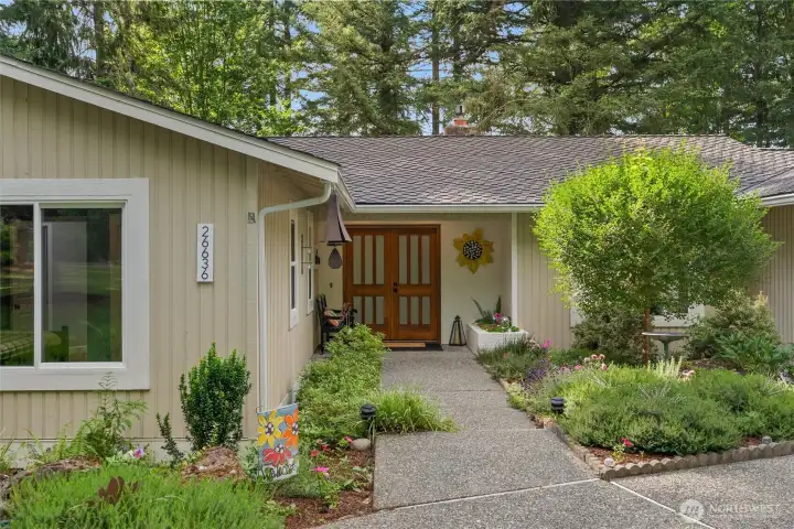 Walkway and courtyard garden