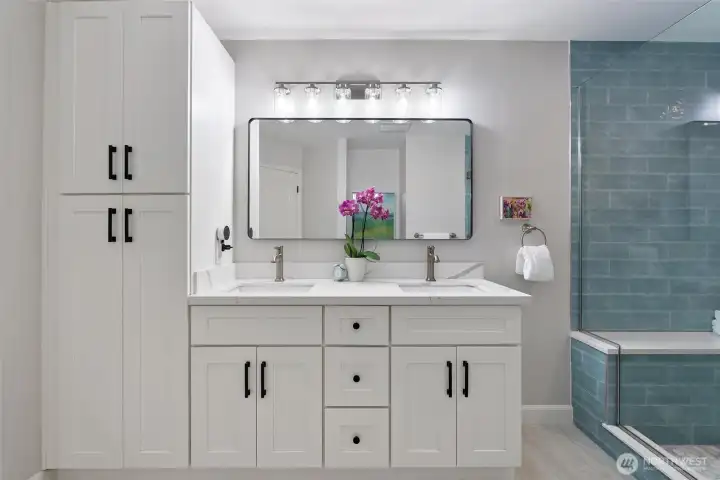 Primary ensuite bathroom