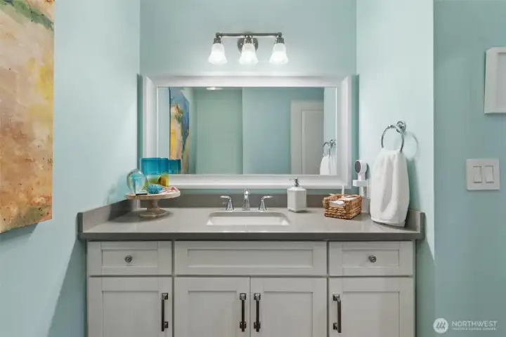 Mudroom off garage onto kitchen