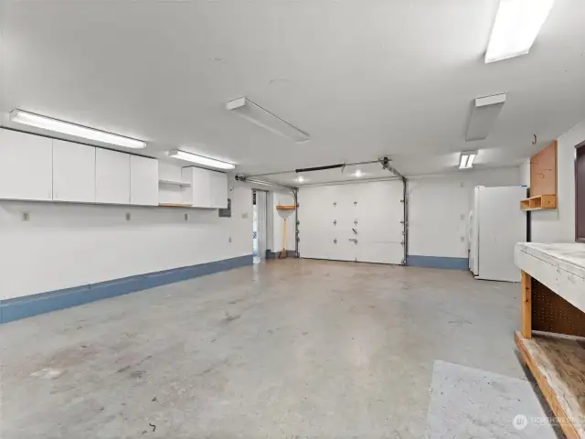 Over sized 3rd Garage with workshop