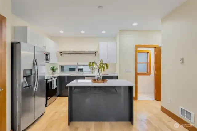 Kitchen w/ Island &  Dinning area