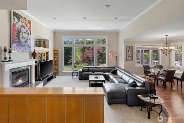 Open Floor Plan for fantastic entertaining.