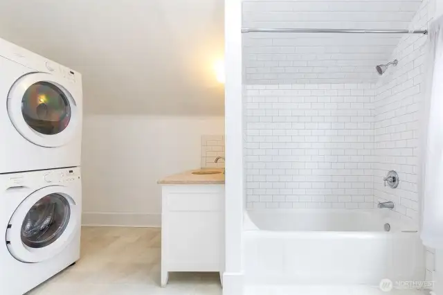 Room for extra storage in this room as well