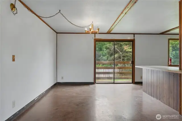 Dining room with sliding doors