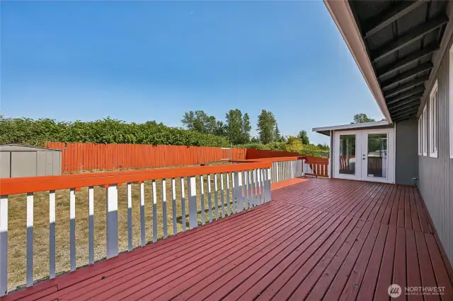Large Deck