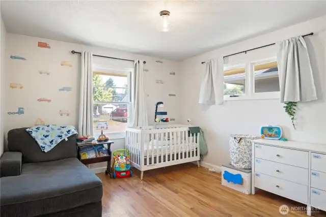 2nd bedroom