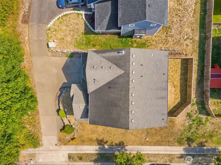 Manageable, fully fenced rear yard is just right