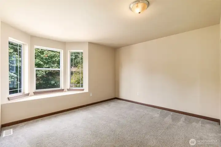 PLUS large bonus room with window seat
