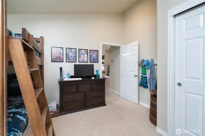 Guest Bedroom #1